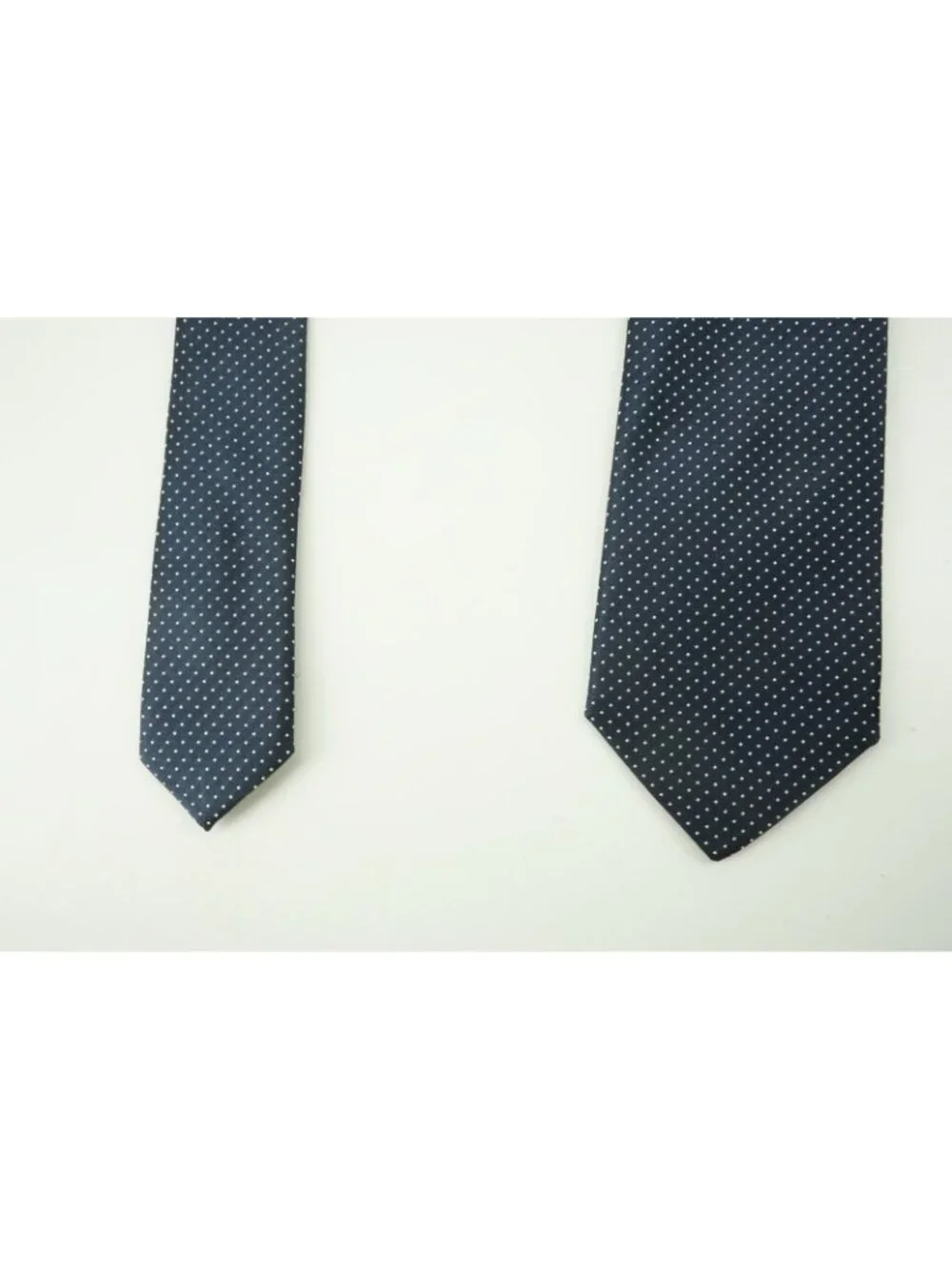 Canali Navy Blue Ivory White Pin Micro Dot 100% Silk Tie Brand New With Tags